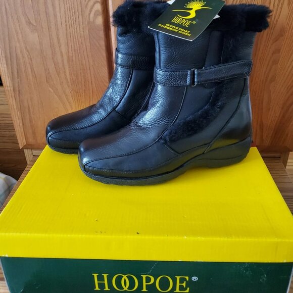 WOMEN BOOTS HOOPOE SIZE 8 W BLACK FAUX FUR ZIPPER STRAP CLOSURE NEW - Picture 2 of 12